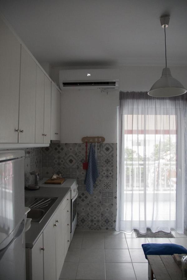 Grey Theros Apartments Paralia Dionysiou Exterior photo