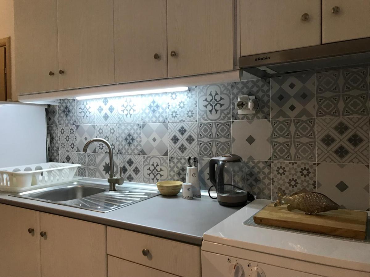 Grey Theros Apartments Paralia Dionysiou Exterior photo